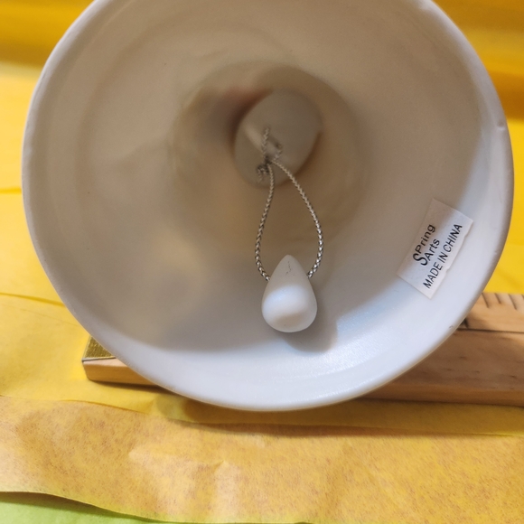 White Bell with Yellow and Brown Dry Floral Design - Picture 6 of 8